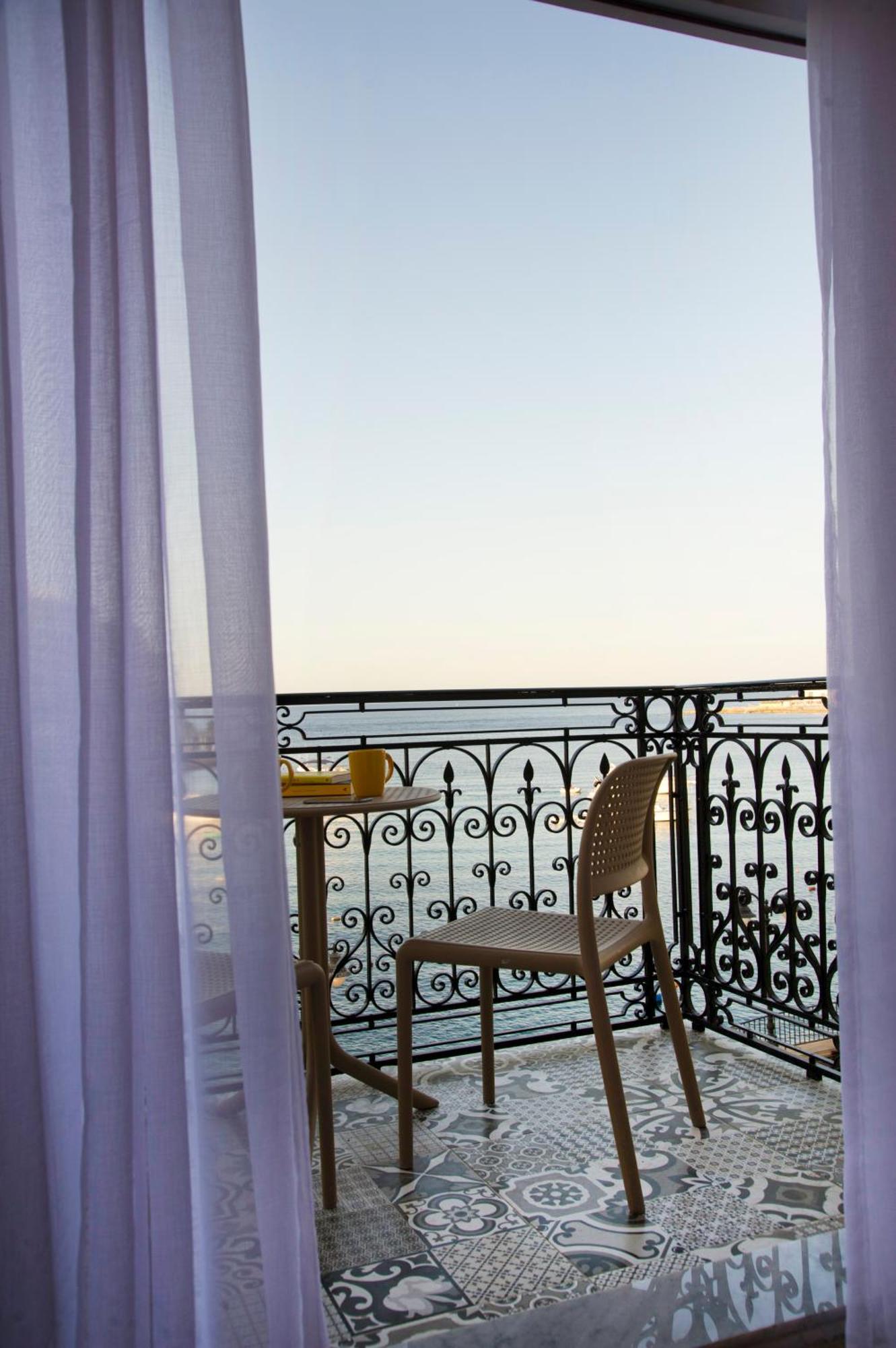 شقة Maltese Balcony سانت جوليان المظهر الخارجي الصورة
